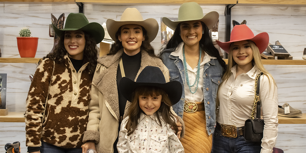 GRAN INAUGURACIÓN PRIMERA TIENDA ARIAT EN PLAZA DEL SOL