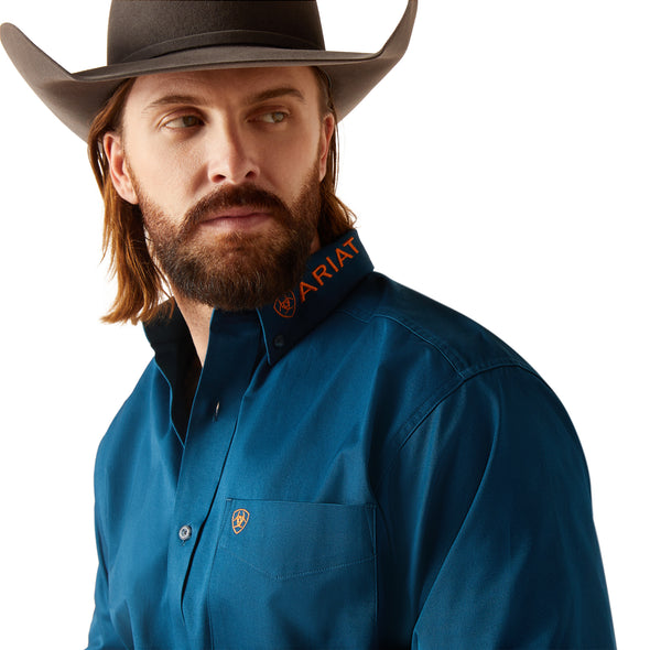 Camisa Ariat Team Logo Twill Sailor Blue Corte Clásico 10047243