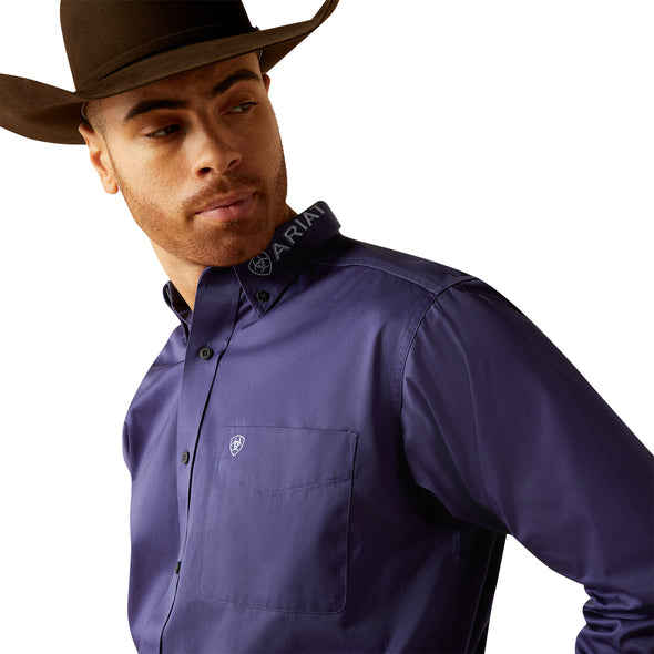 Camisa Ariat Team Logo Twill Zafiro Corte Clásico