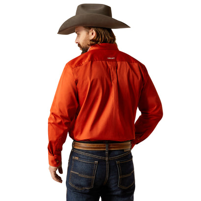 Camisa Ariat Team Logo Twill Naranja Corte Clásico