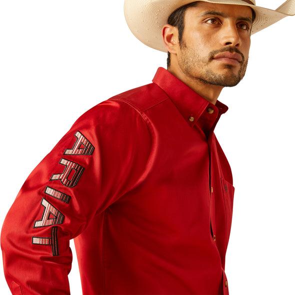 Camisa Ariat Team Logo Twill Rojo Corte Clásico