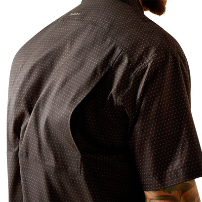 Camisa Ariat VentTEK Negro Corte Clásico