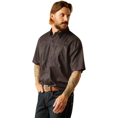 Camisa Ariat VentTEK Negro Corte Clásico