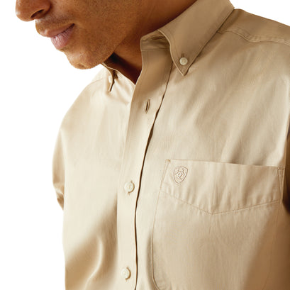 Camisa Ariat Solid Twill Ligera Khaki Corte Clásico