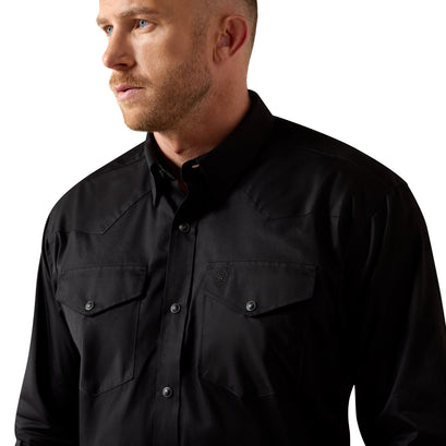 Camisa Ariat Lightweight Solid Twill Negro Corte Clásico