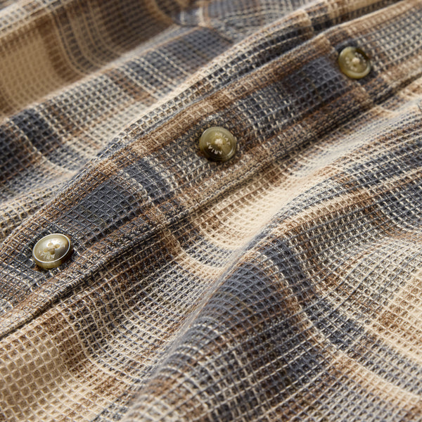 Camisa Ariat Fitted de Tejido Waffle Gris Ostrа a Cuadros